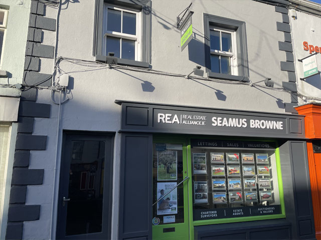 REA Seamus Browne (Roscrea) Logo