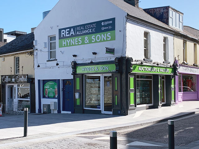 REA Hynes (Athlone) Logo